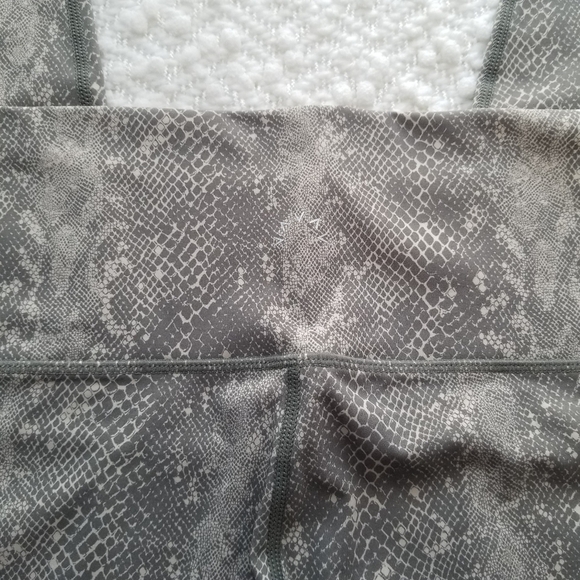 VARLEY Luna snakeskin print leggings size XL - Picture 7 of 8